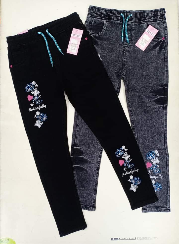 GIRLS BUTTERFLY BLACK  JEANS (AGES 6-12)